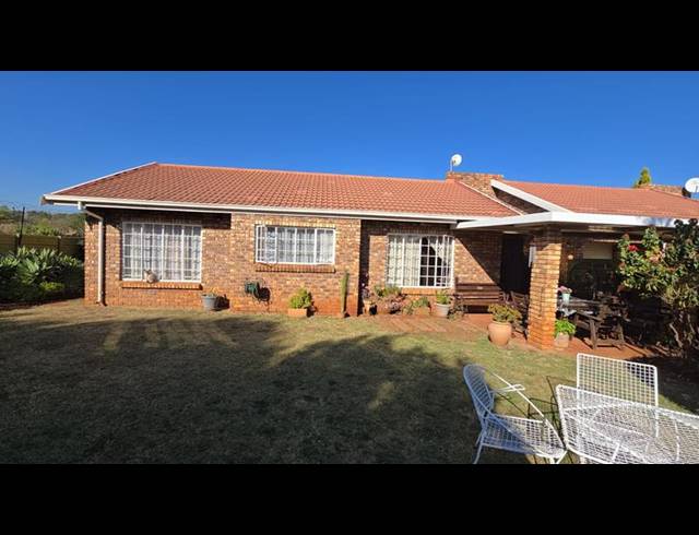 3 BEDROOM TOWNHOUSE FOR SALE IN ANNLIN